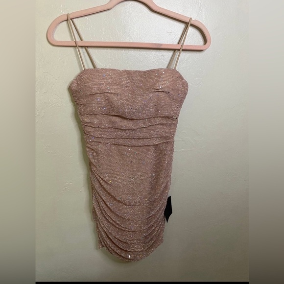 Dresses & Skirts - Lulus Dress